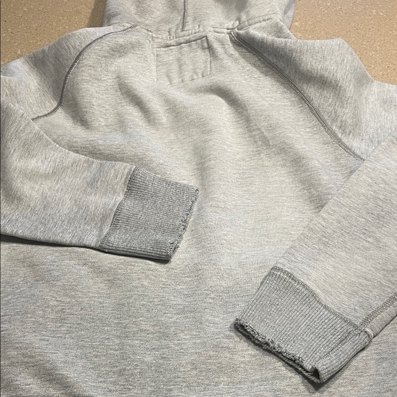 Abercrombie & Fitch Distressed Heather Gray Men's Pullover Sweater - Picture 11 of 11